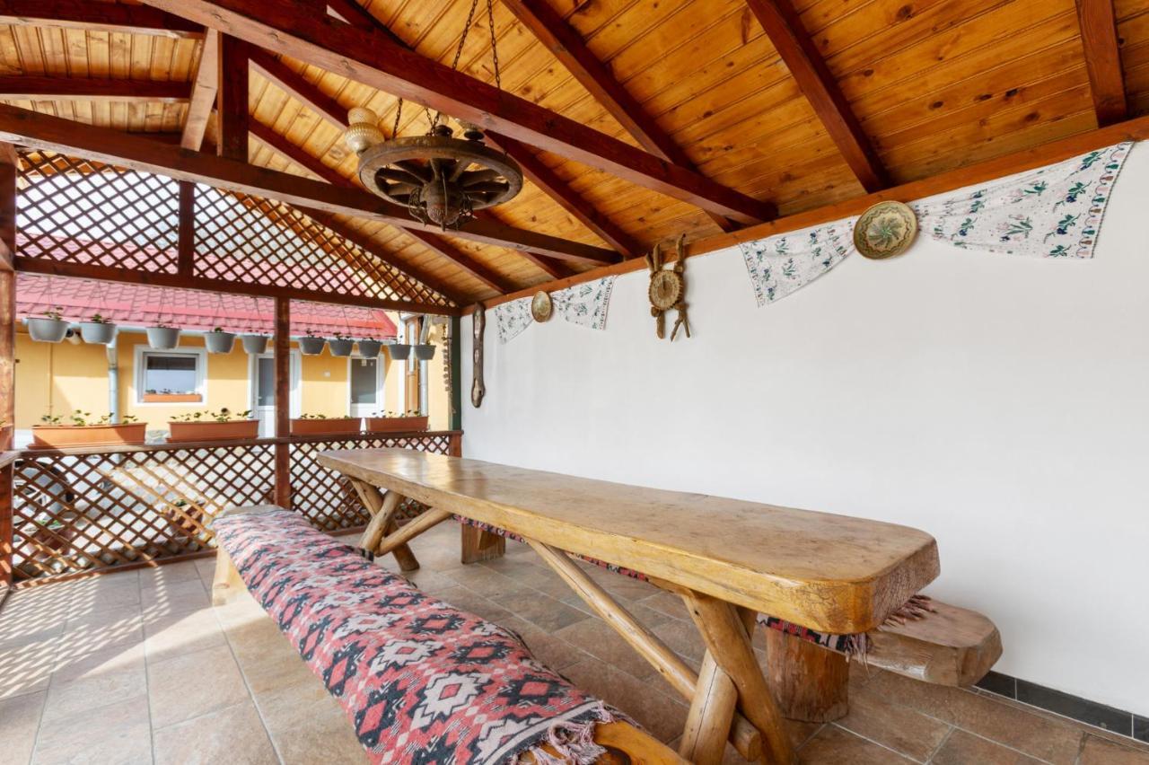 Casa Rasnoveana ภายนอก รูปภาพ